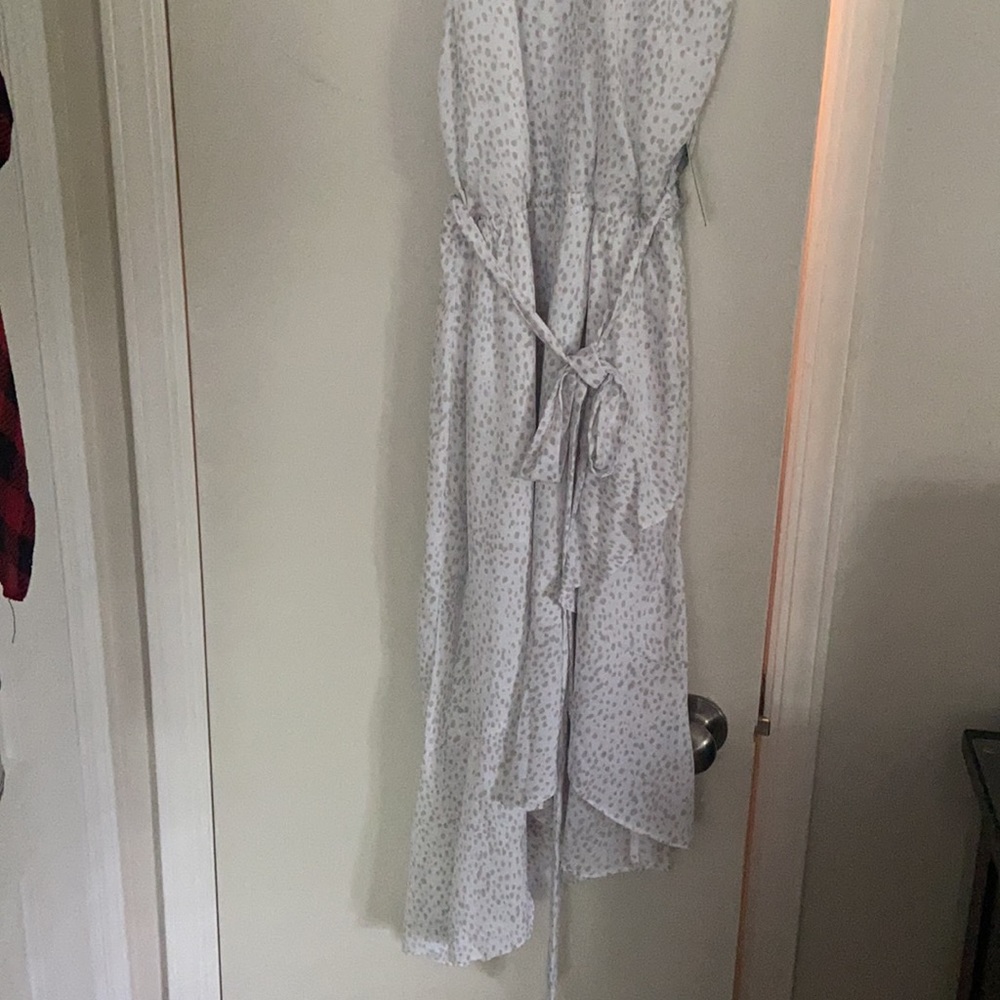 Express dress - Picture 3 of 4